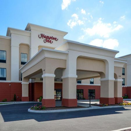 Hampton Inn Потсдам Экстерьер фото